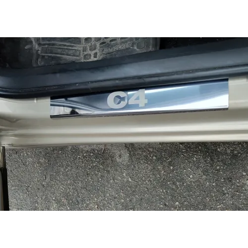 Накладки на пороги Carmos (нерж) для Citroen C-4 2004-2010 рр Накладки на пороги Carmos (нерж) для Citroen C-4 2004-2010 рр