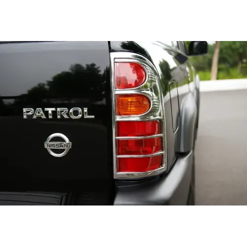 Накладка на стопи (пласт.) для Nissan Patrol Y61 1997-2011 рр Накладка на стопи (пласт.) для Nissan Patrol Y61 1997-2011 рр