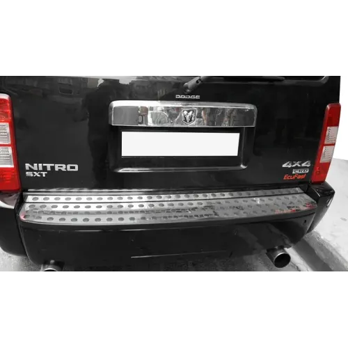 Накладка на задній бампер (нерж) для Dodge Nitro 2006-2011 рр
