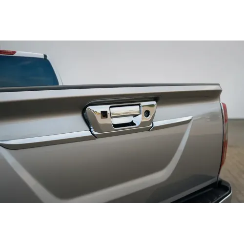 Накладка на задню ручку (під камери, нерж) для Nissan Navara/NP300 2016- рр Накладка на задню ручку (під камери, нерж) для Nissan Navara/NP300 2016- рр