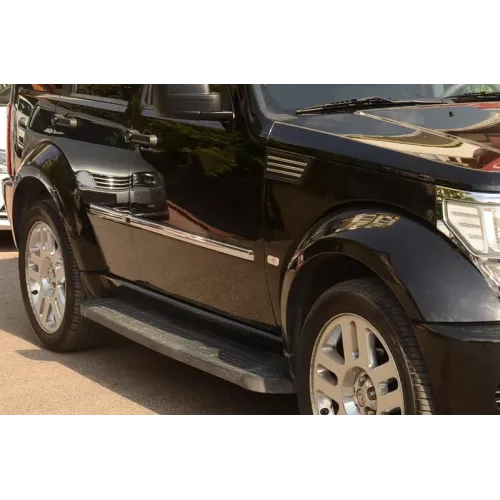 Молдинг дверей (нерж) для Dodge Nitro 2006-2011 рр Молдинг дверей (нерж) для Dodge Nitro 2006-2011 рр