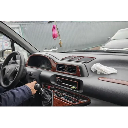 Накладки на панель (Meric) Алюміній для Peugeot Expert 1995-2007 рр Накладки на панель (Meric) Алюміній для Peugeot Expert 1995-2007 рр