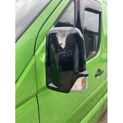 Накладки на дзеркала BlackEdition (2 шт., пласт) для Mercedes Sprinter W906 2006-2018 рр Накладки на дзеркала BlackEdition (2 шт., пласт) для Mercedes Sprinter W906 2006-2018 рр